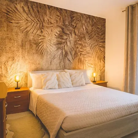 Garda Quadrilocale Apartment *